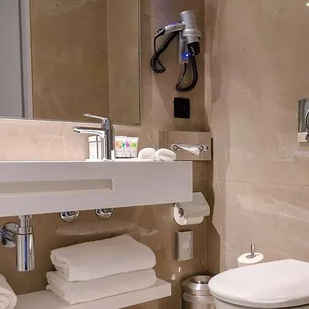 Nash Pratik Hotel 3*